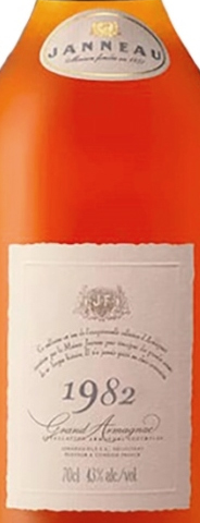 Этикетка Бренди "Арманьяк Жанно Винтажная Коллекция", год урожая 1982, в деревянной п/у, креп. 43%, емк  0,7л