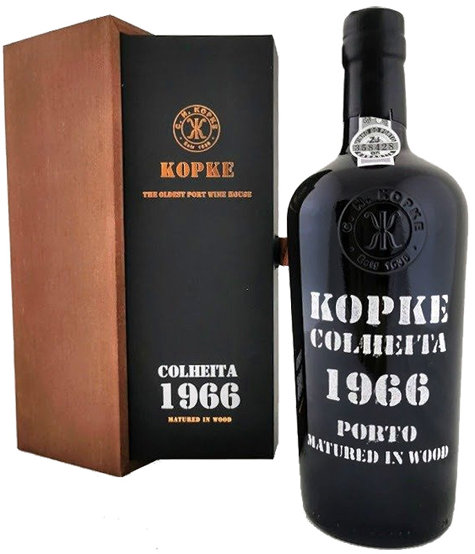 Крепленое вино крепкое (портвейн) марочное "Копке Колейта Порто", в деревянной п/у, год урожая 1966, креп. 20,5%, емк  0