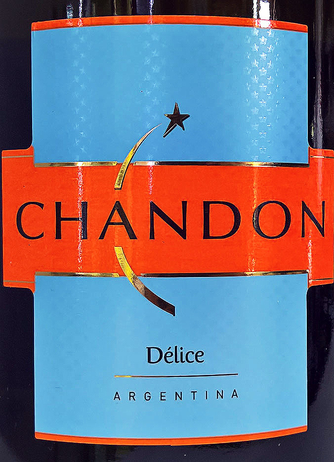 Этикетка Игристое вино Шандон Делис, белое полусухое, 0.75 л